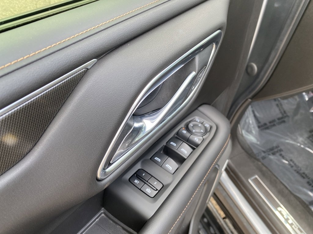 2021 Gmc Yukon XL AT4 photo 11