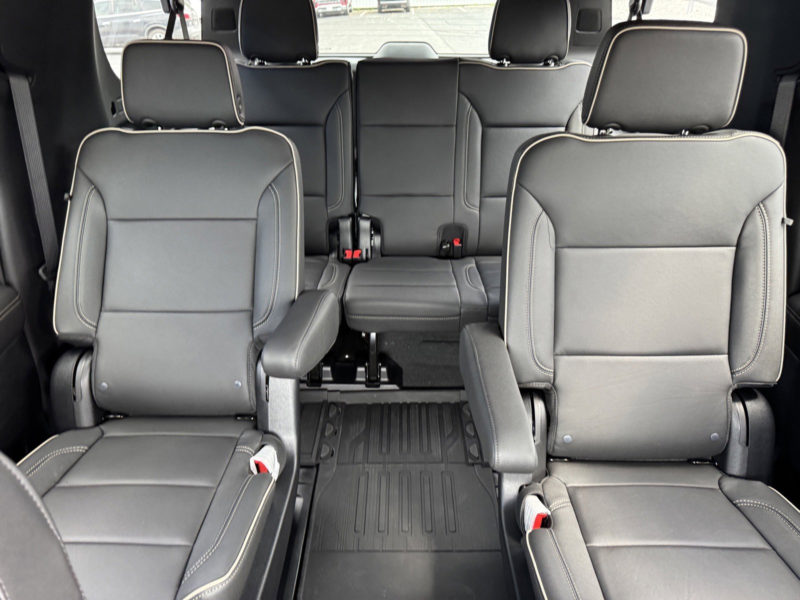 2025 Gmc Yukon XL photo 17