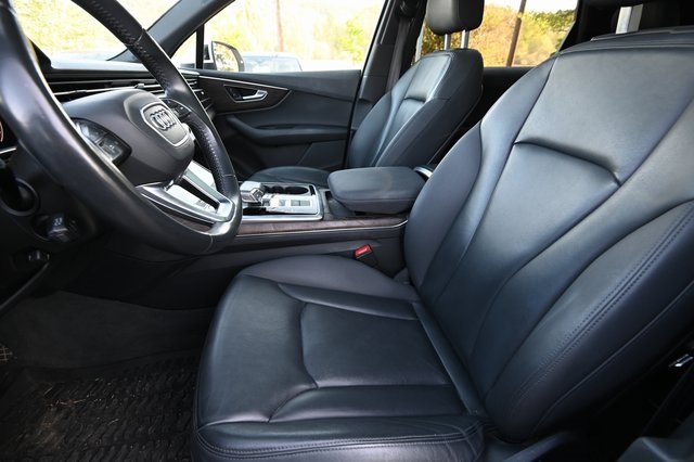 2020 Audi Q7 45 Premium Plus photo 4