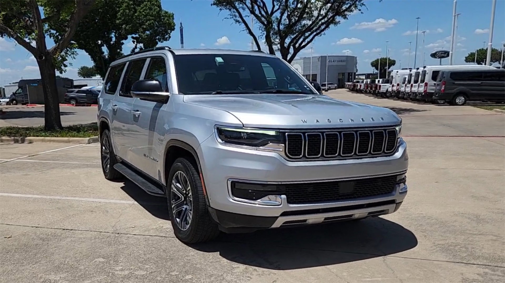 2024 Jeep Wagoneer L Series II's photo