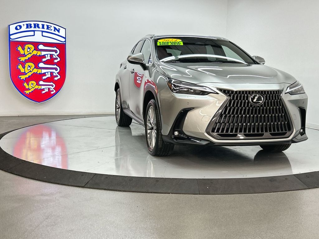 2024 Lexus NX 350's photo