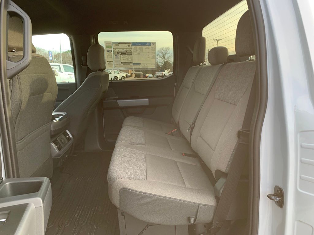 2025 Ford F-150 XLT photo 23