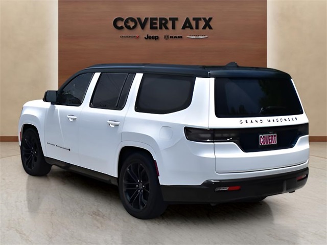 2024 Jeep Grand Wagoneer II photo 3