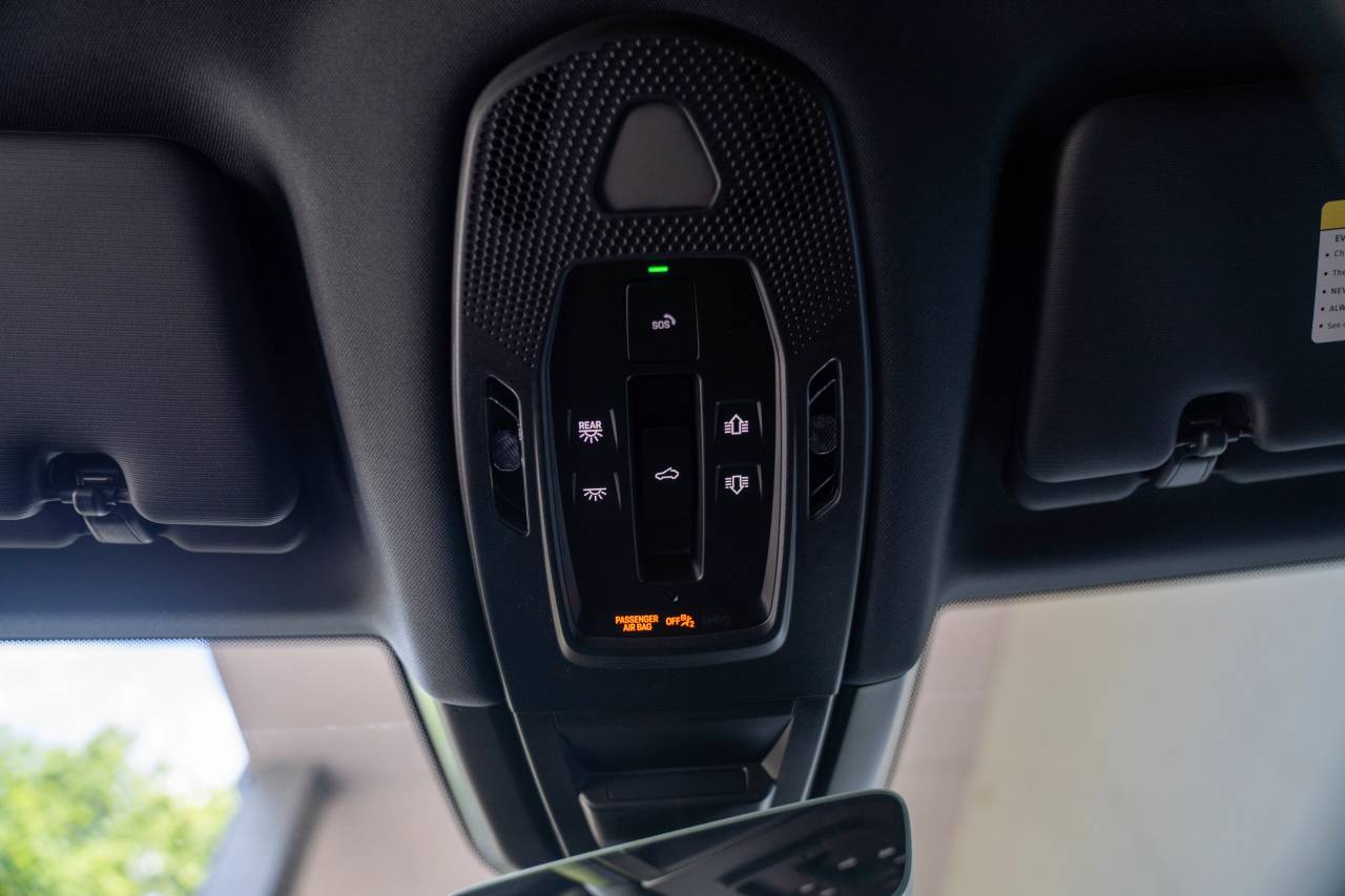 2025 Porsche Cayenne E-Hybrid photo 18