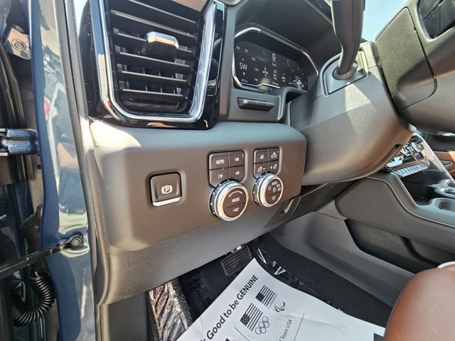 2025 Gmc Sierra HD Denali Ultimate photo 11