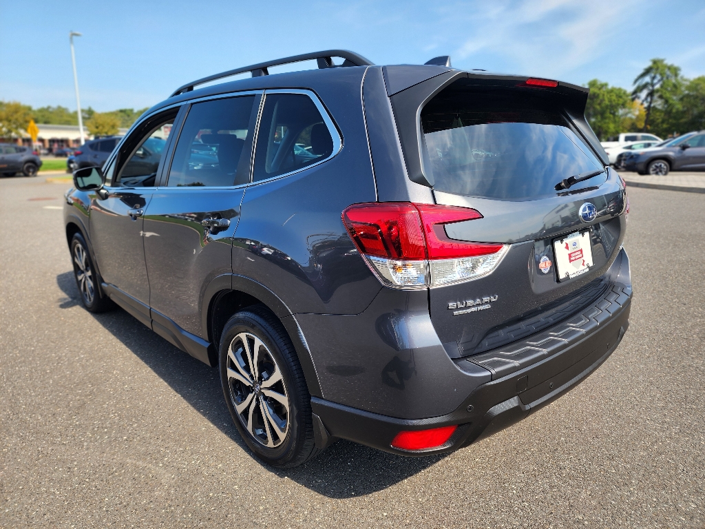 2023 Subaru Forester Limited photo 15
