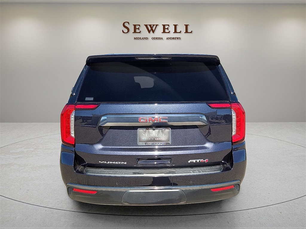 2023 Gmc Yukon XL AT4 photo 3
