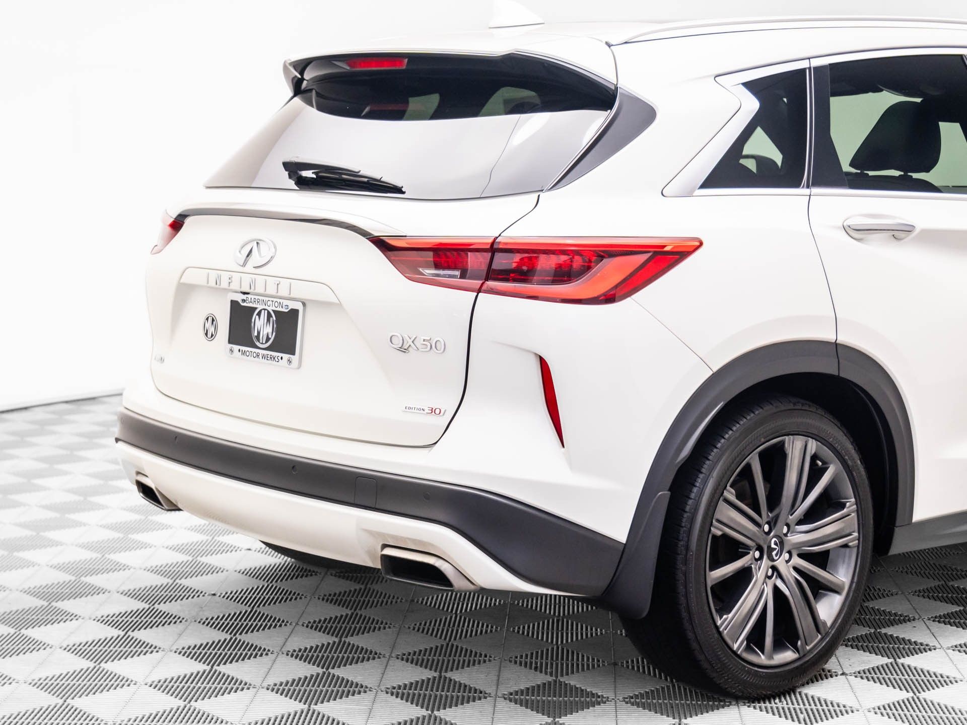 2020 Infiniti QX50 Essential AWD photo 27