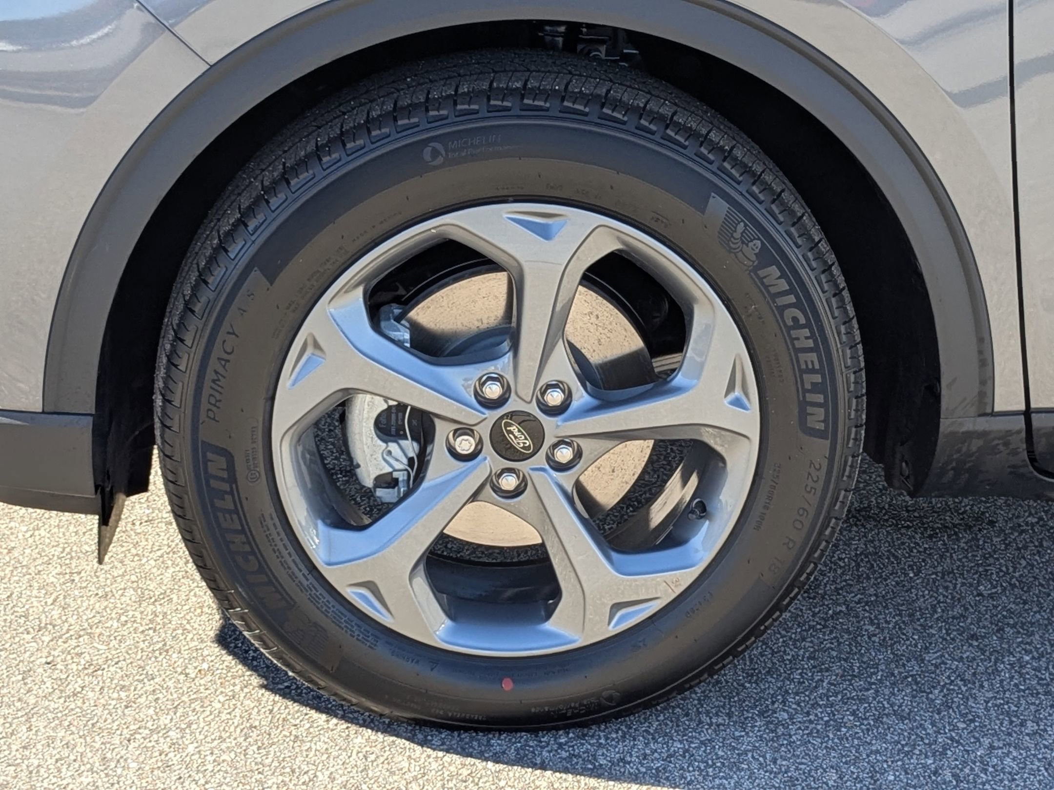 2026 Ford Escape ST-Line photo 3