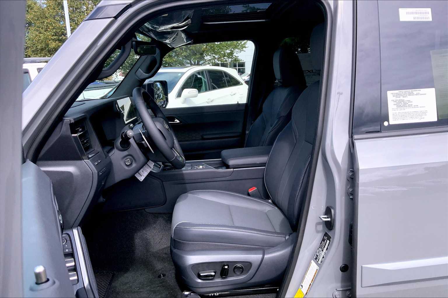 2025 Lexus GX 550 Premium photo 8