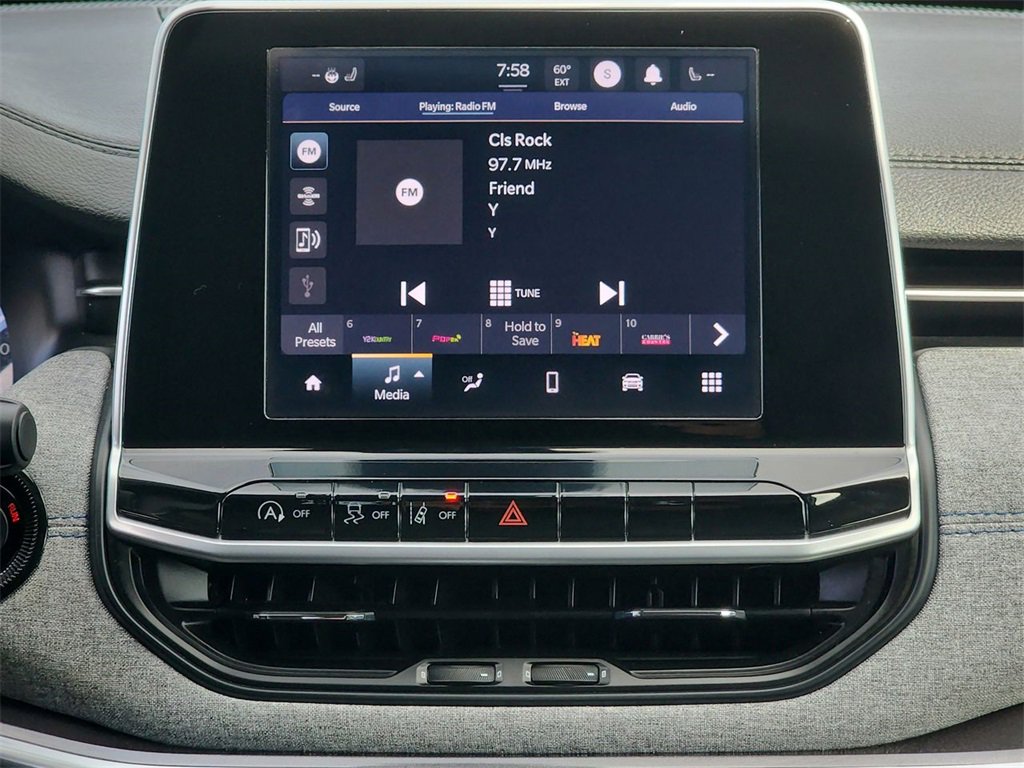 2022 Jeep Compass Latitude photo 14