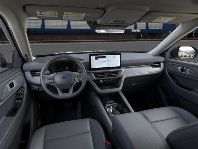 2025 Ford Explorer photo 8