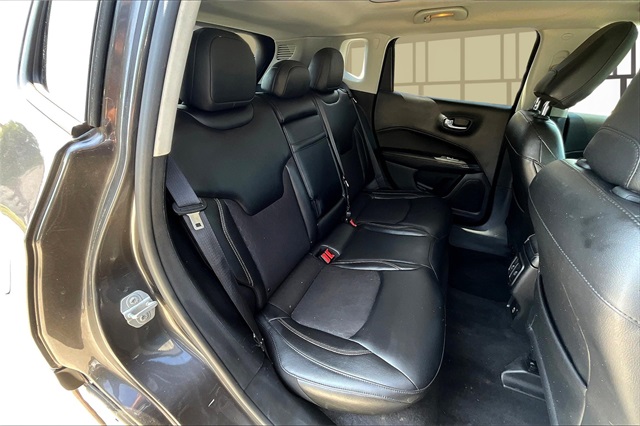 2018 Jeep Compass Latitude photo 28