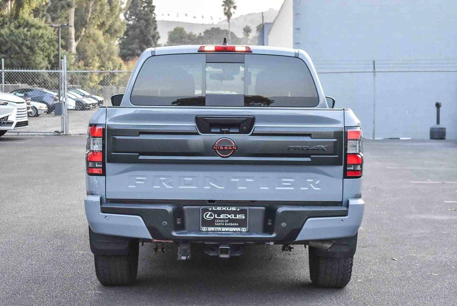 2025 Nissan Frontier PRO-4X Crew Cab photo 2