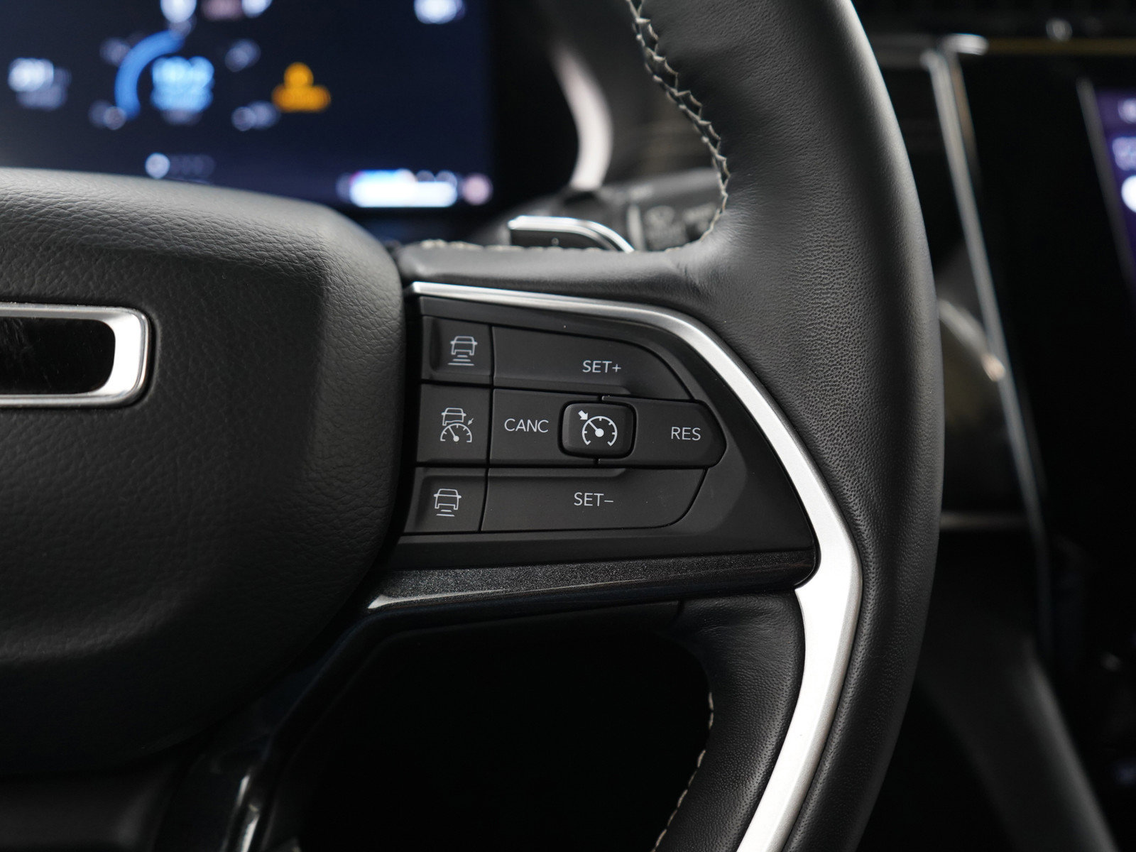 2022 Jeep Grand Cherokee Altitude photo 26