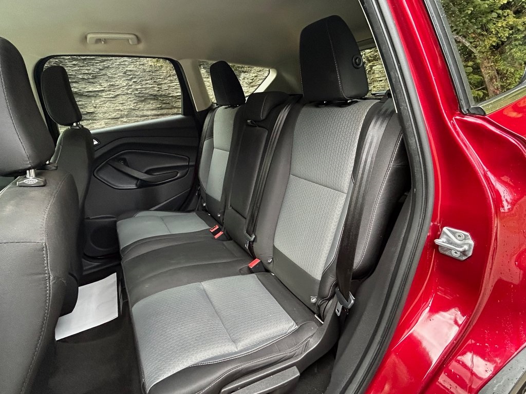 2019 Ford Escape SE photo 17