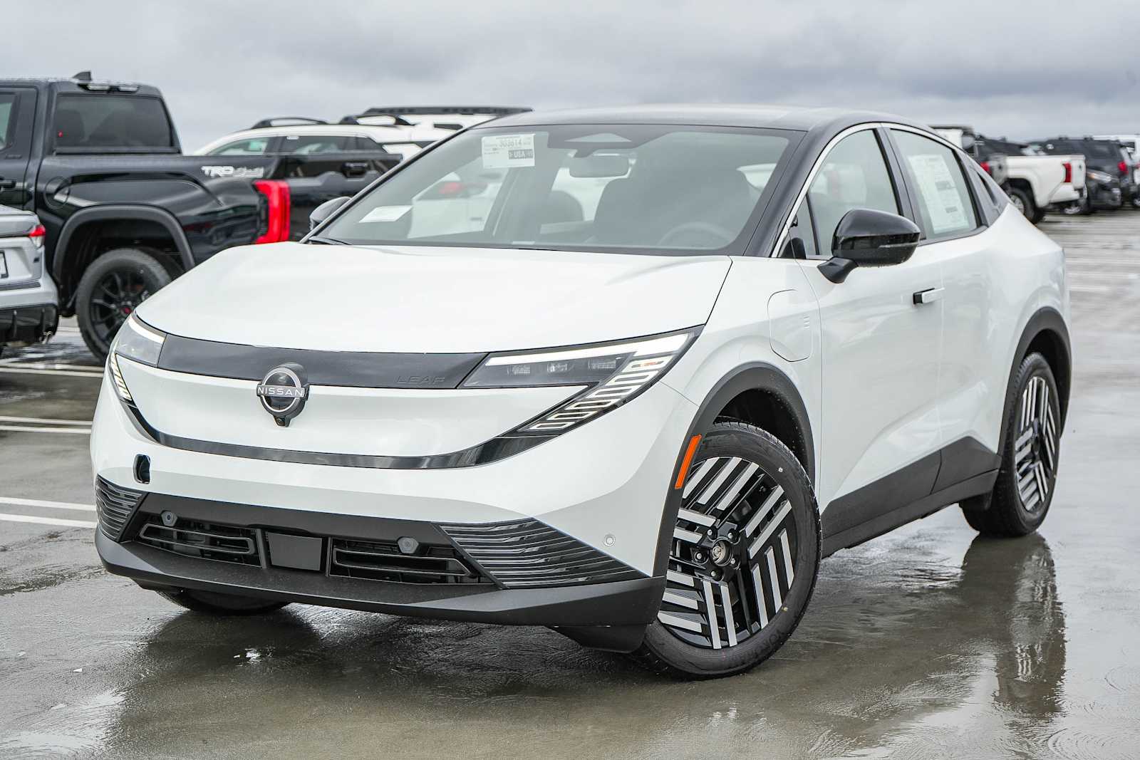 2026 Nissan LEAF SV+'s photo