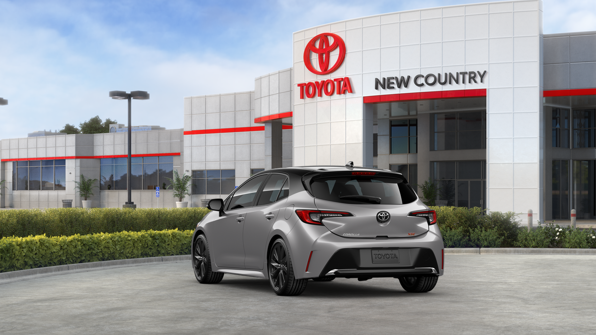 2025 Toyota Corolla XSE photo 7