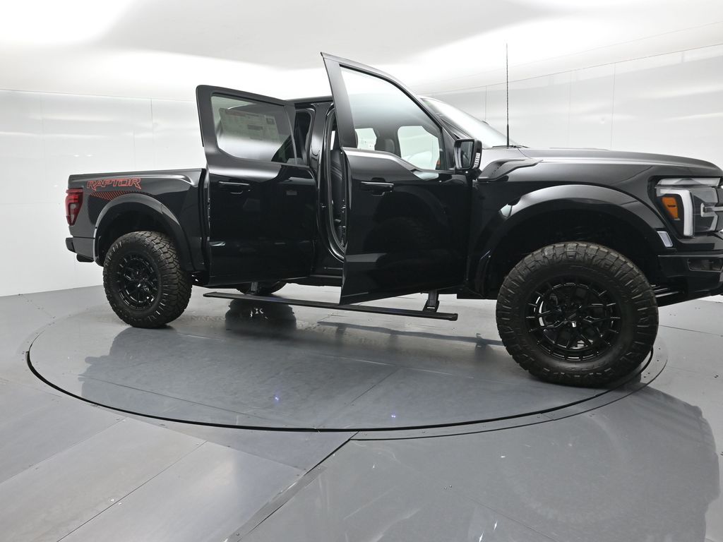 2025 Ford F-150 Raptor photo 30