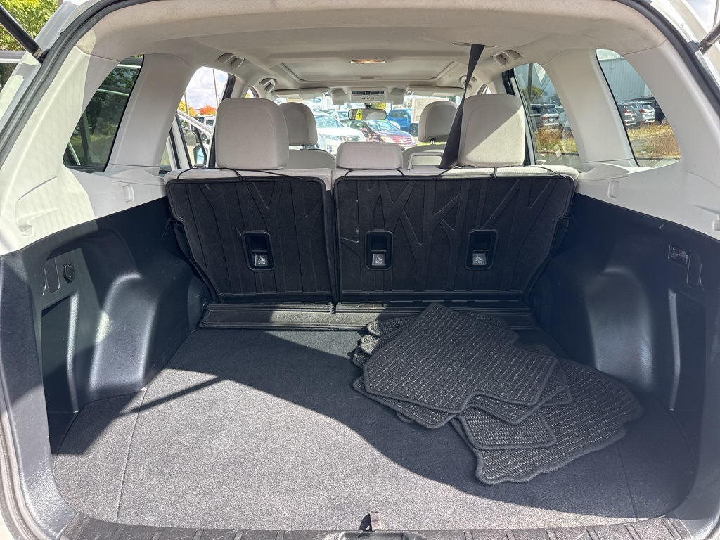 2017 Subaru Forester 2.5i Premium photo 17