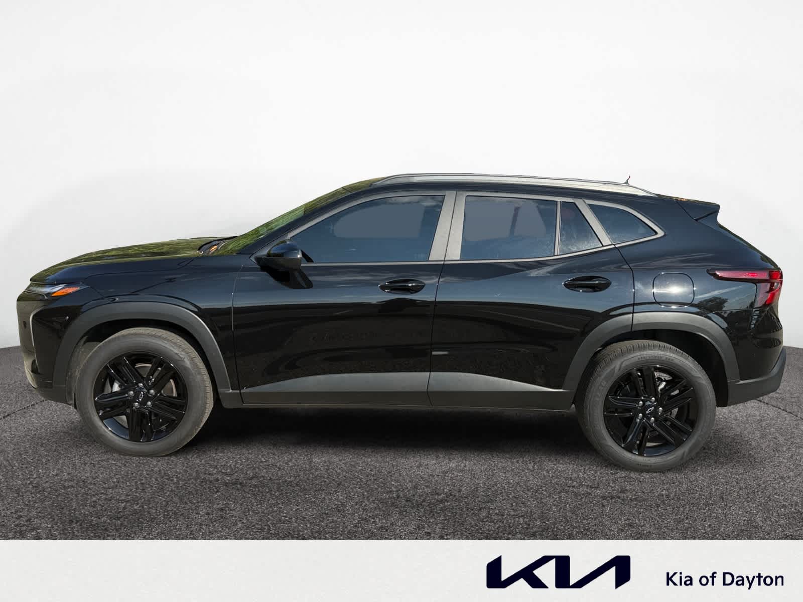 2025 Chevrolet Trax ACTIV photo 2