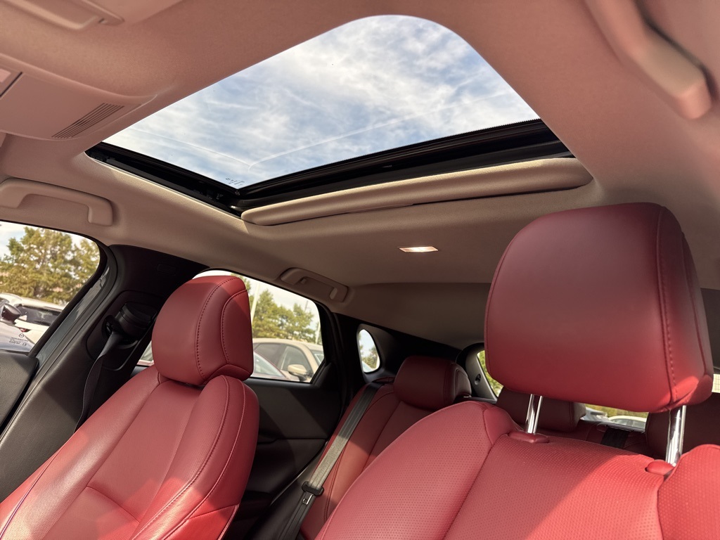 2022 Mazda CX-30 2.5 S Carbon photo 3