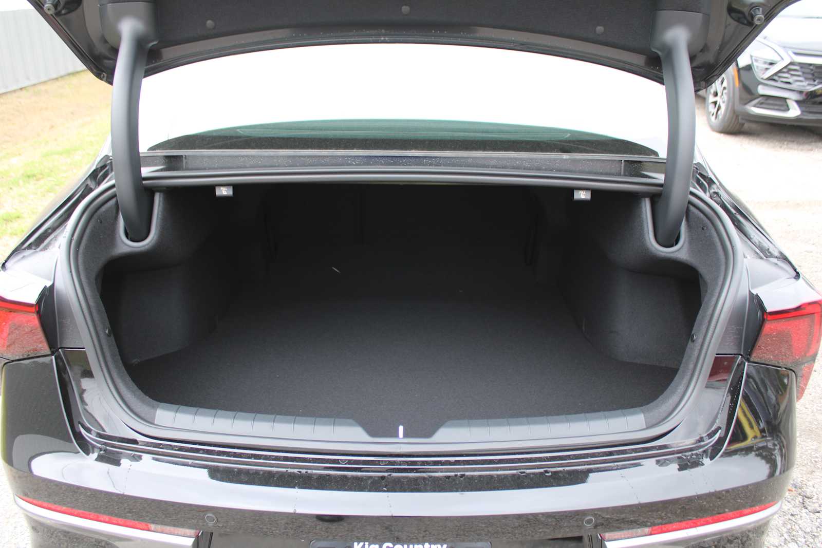 2026 Kia K5 LXS photo 9