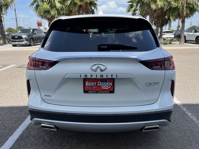 2025 Infiniti QX50 Luxe AWD photo 6