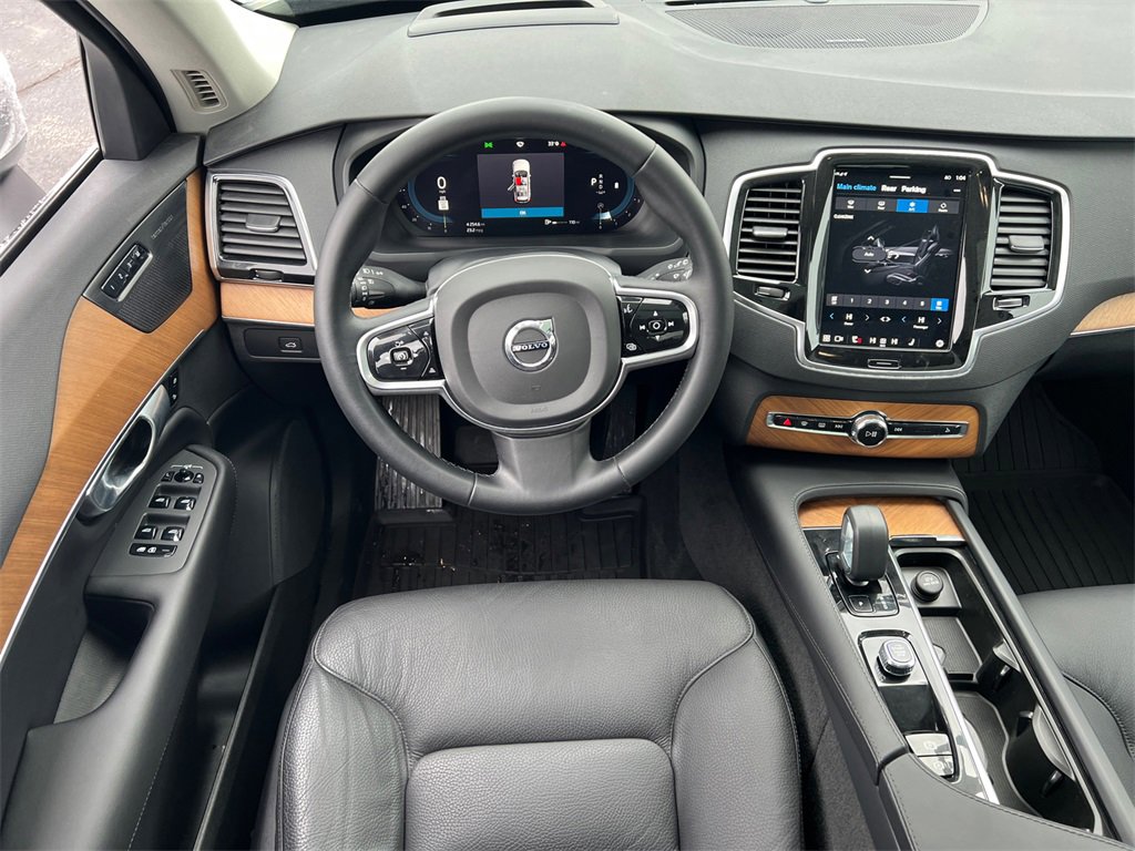 2023 VOLVO XC90 - Image 25