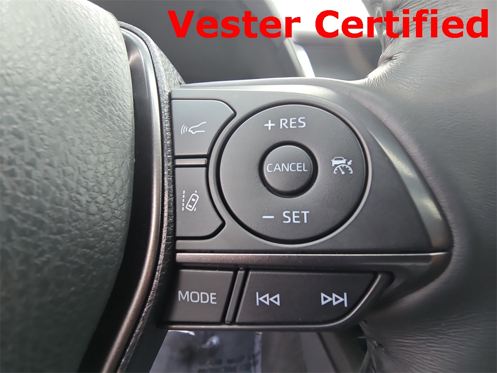 2023 Toyota Camry SE photo 18