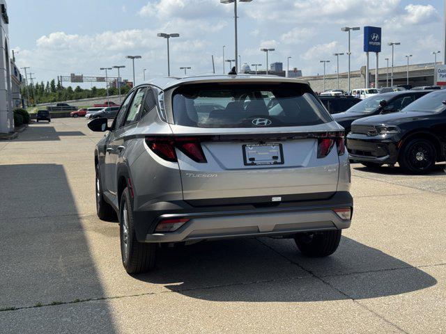 2025 Hyundai Tucson SE photo 5