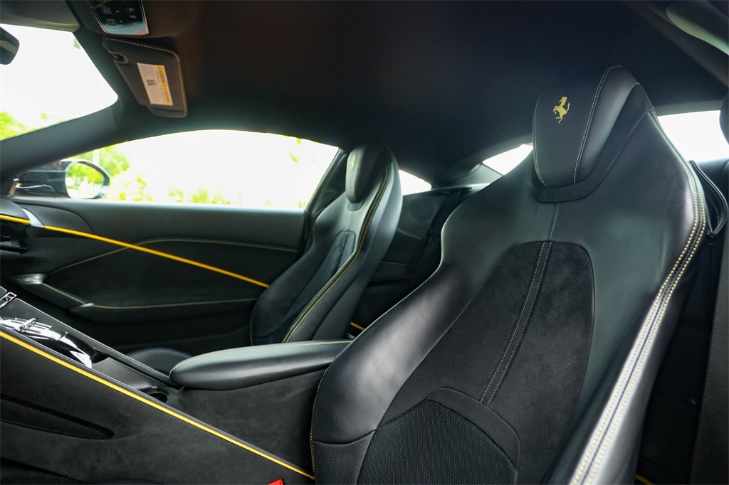 2023 Ferrari Roma Base photo 33