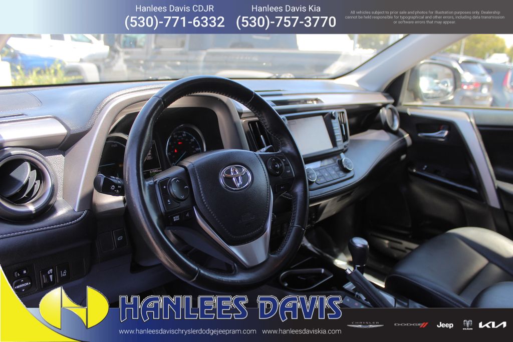 2018 Toyota RAV4 Hybrid Limited photo 13