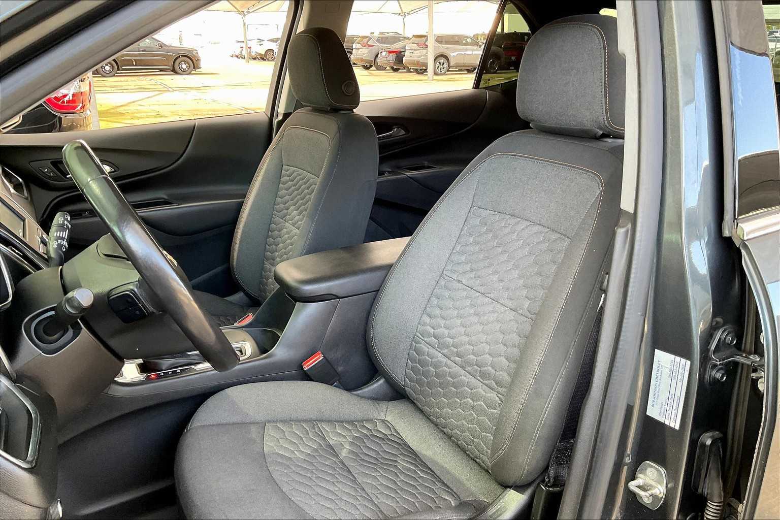 2018 Chevrolet Equinox LT photo 7