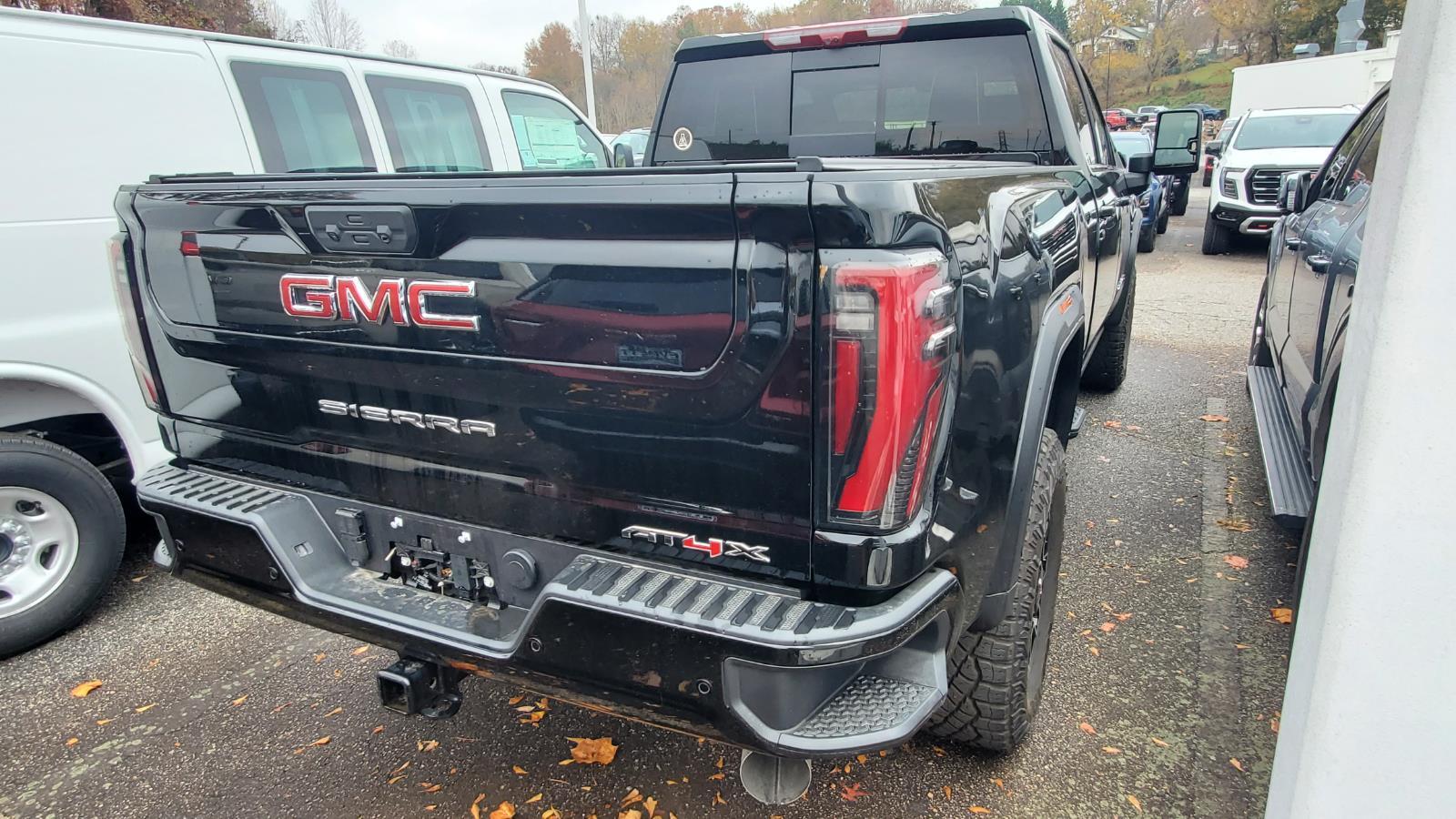 2026 Gmc Sierra 2500 HD AT4X photo 4