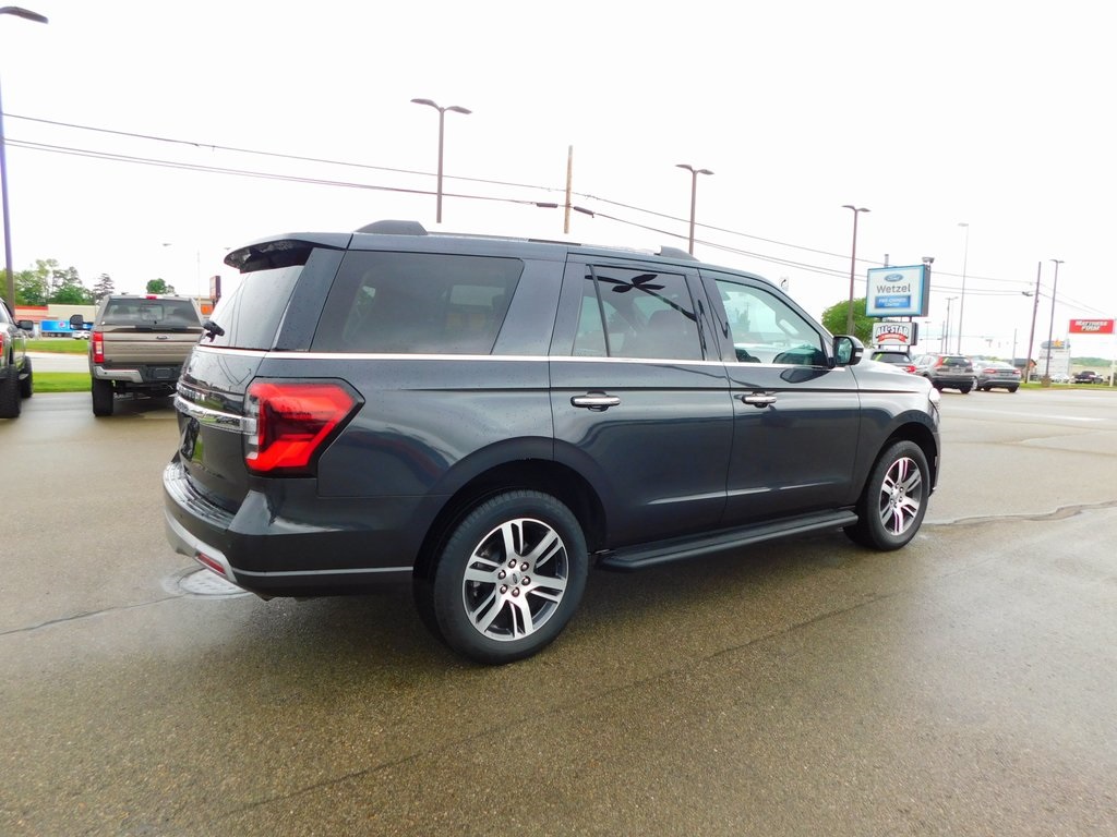 2024 Ford Expedition Limited photo 2