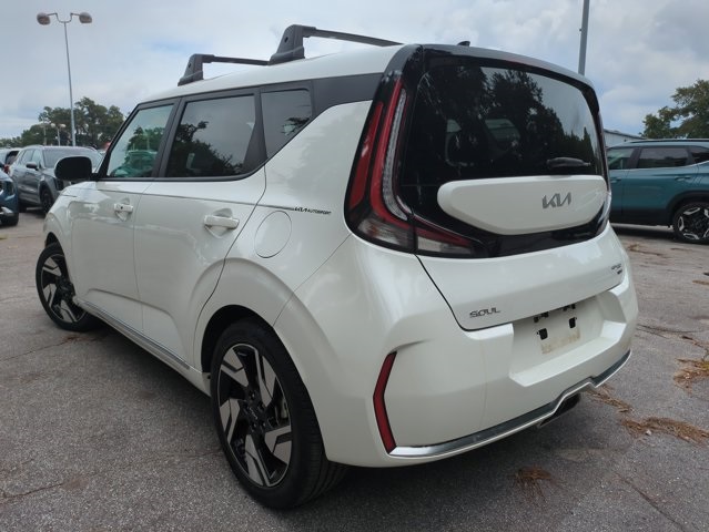 2023 Kia Soul GT-Line photo 5