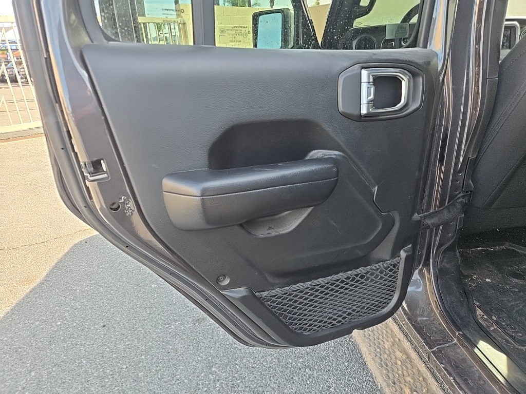 Used 2018 Gray Jeep Unlimited Sport S image 20