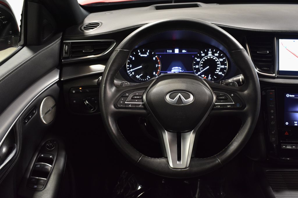 2022 Infiniti QX55 Essential photo 12