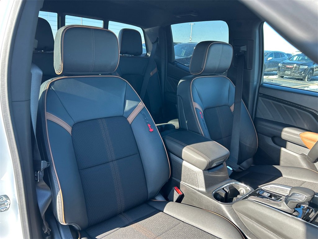 2026 GMC CANYON - Image 34