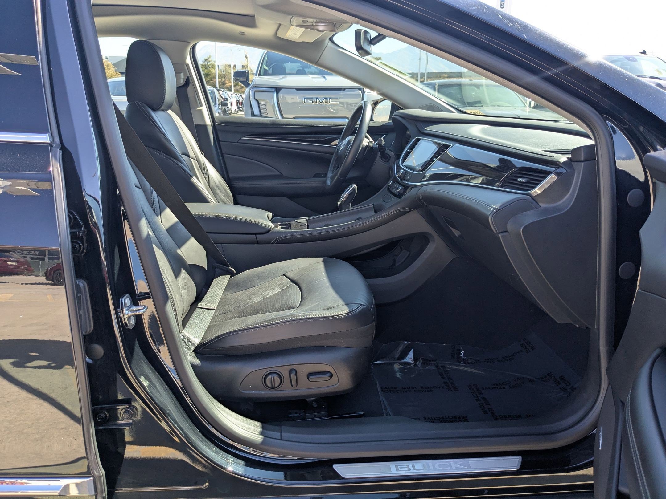 2017 Buick LaCrosse Essence photo 18