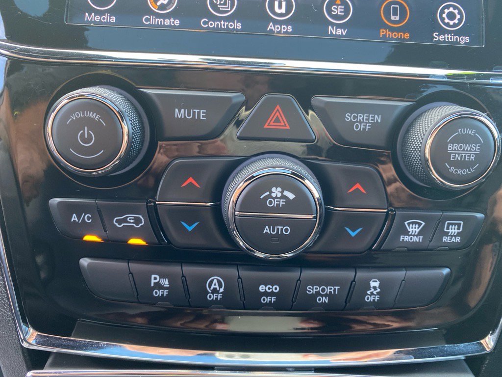 2022 Jeep Cherokee Limited photo 15