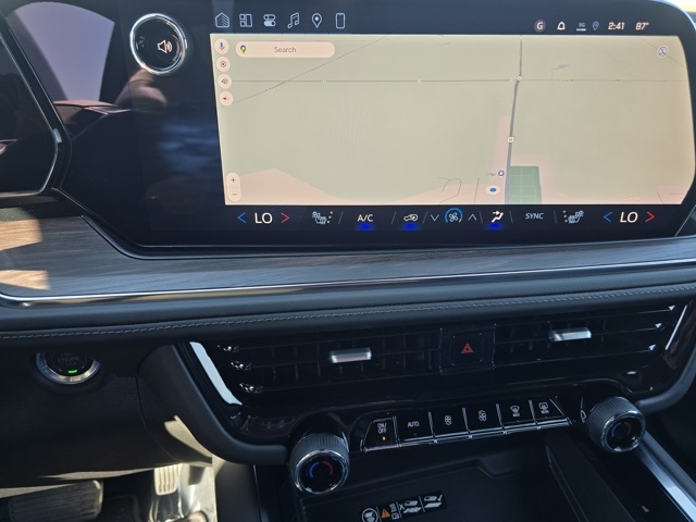 2026 Chevrolet Suburban Z71 photo 10