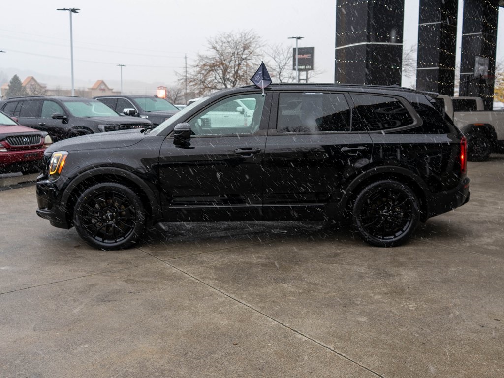 2022 Kia Telluride SX photo 3