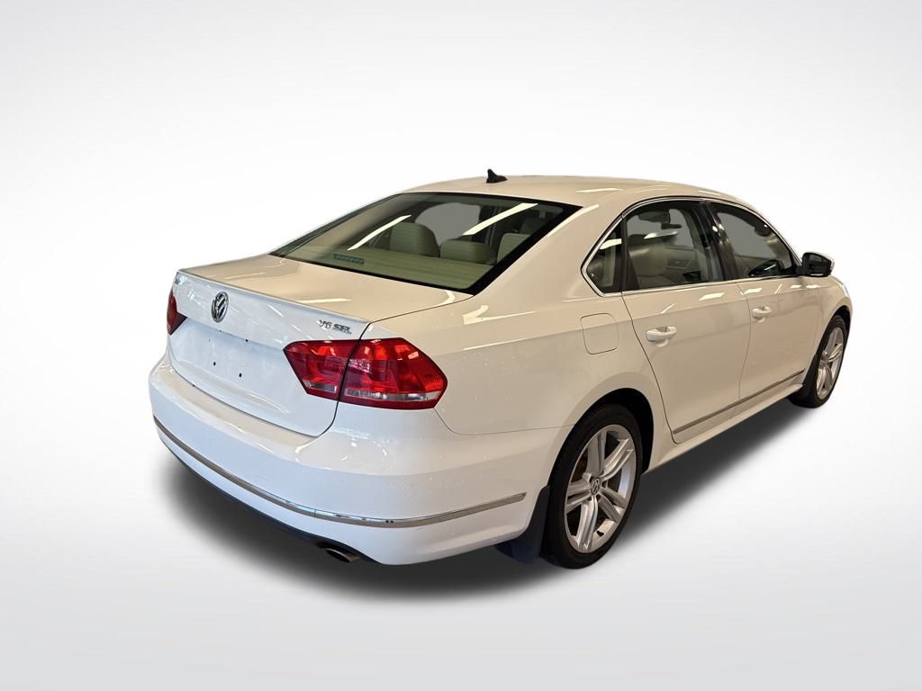 2014 Volkswagen Passat V6 SEL Premium photo 8