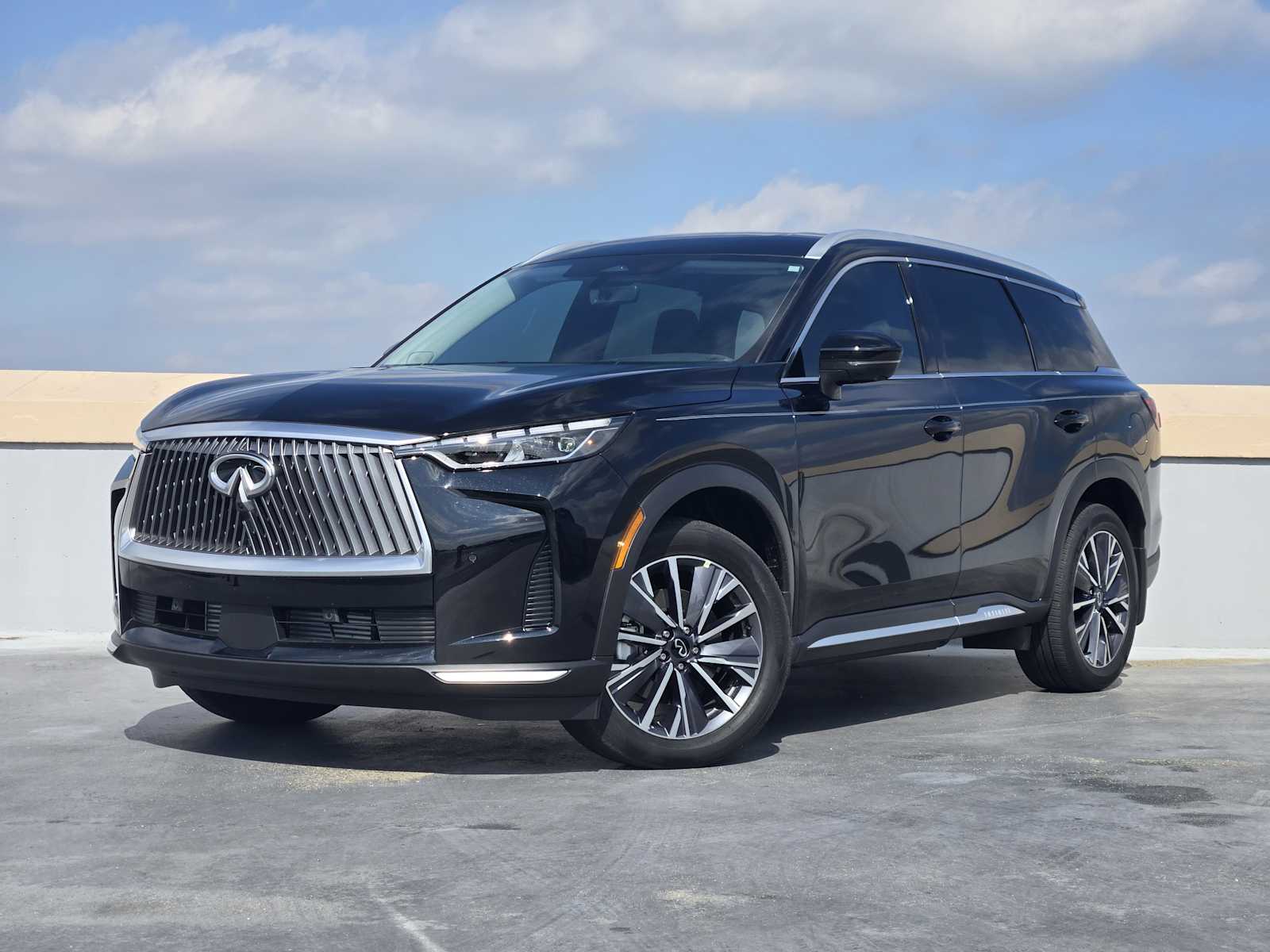 2026 INFINITI QX60 LUXE's photo