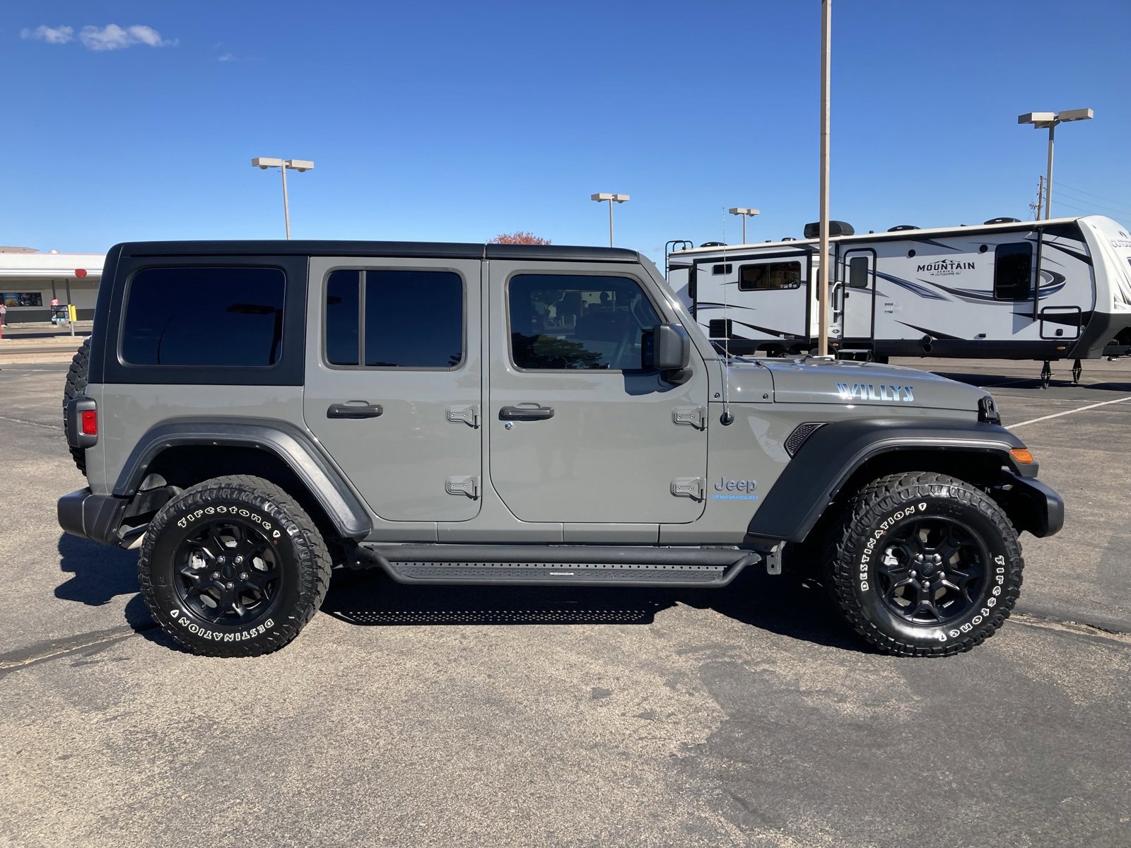 2023 Jeep Wrangler 4xe photo 4