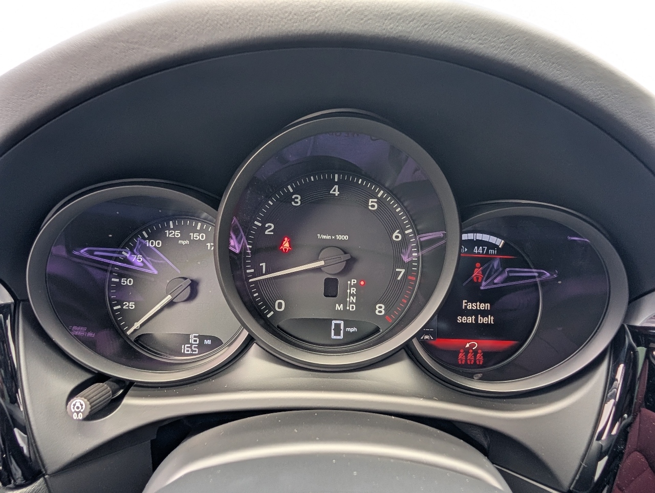 2025 Porsche Macan T photo 20