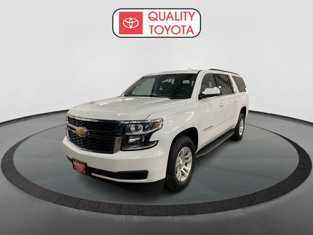 2016 Chevrolet Suburban LS's photo