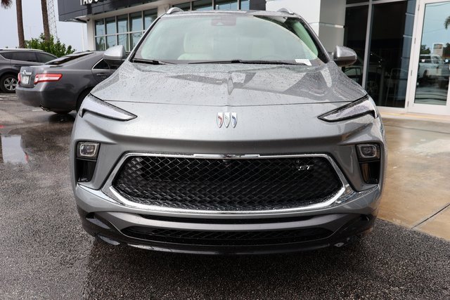 2026 Buick Encore GX Sport Touring photo 3